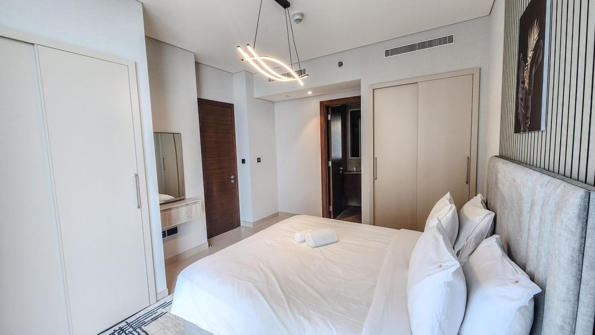 By Latinem Luxury 2br Cvr A507 Near Burj Khalifa