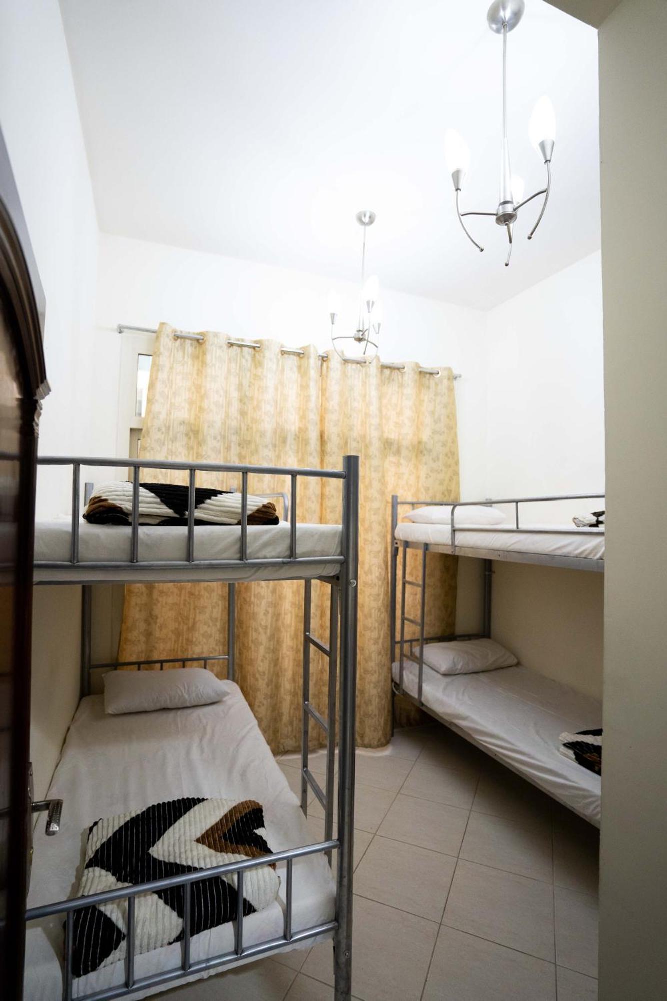 Hostel Robin For Boys