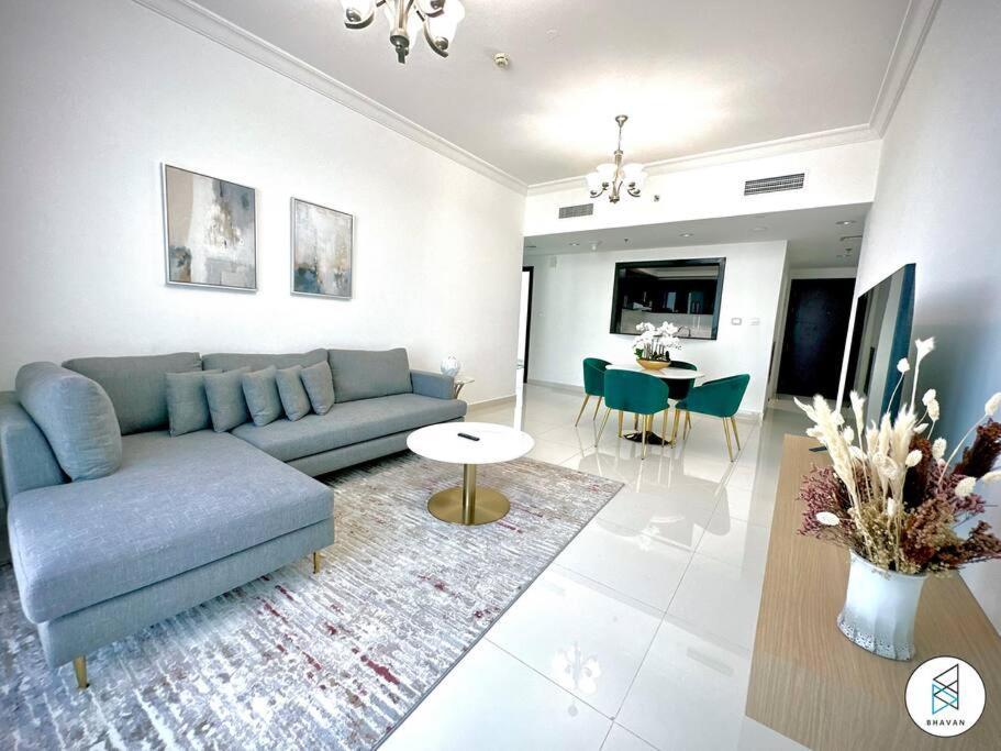 Apartamento Two Bedroom With Canal View In Majestic Tower By Bhavan *