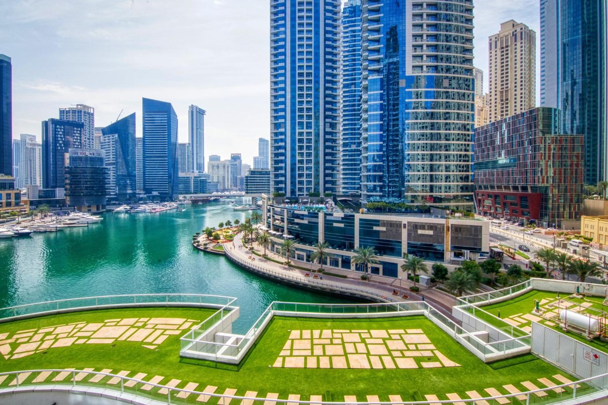 Lavish 2br With Charming Marina View * Dubaï