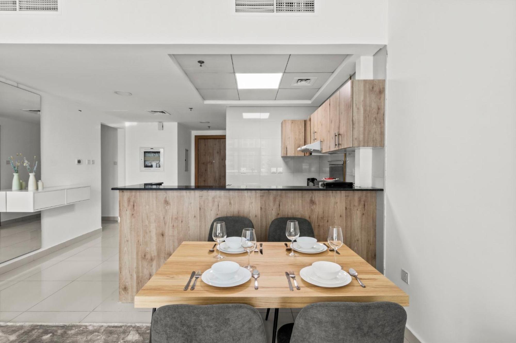 Appartement Lavish 2br With Charming Marina View *