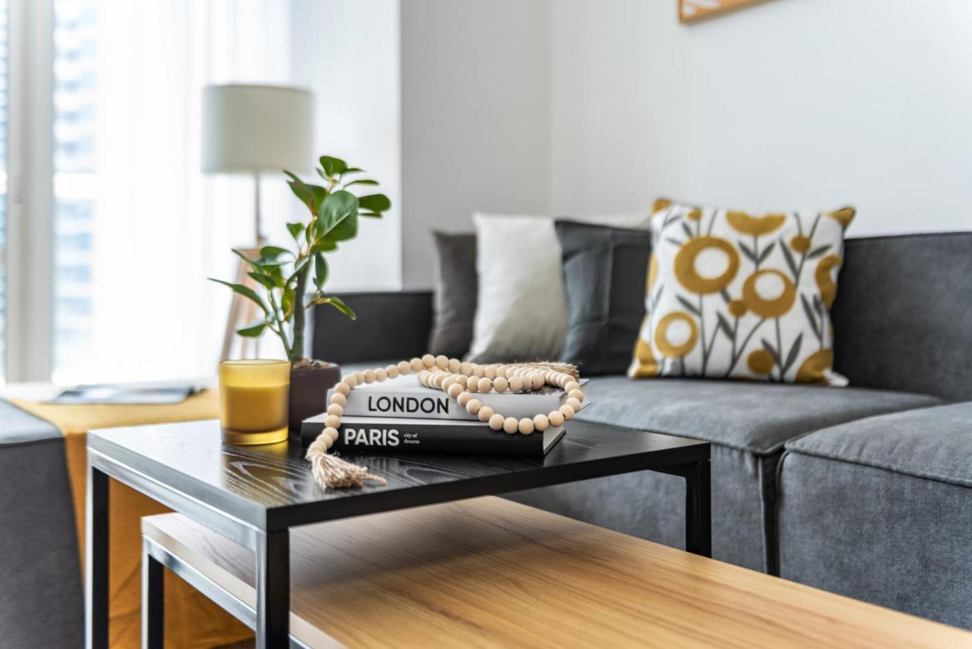 Lavish 2br With Charming Marina View Appartement *
