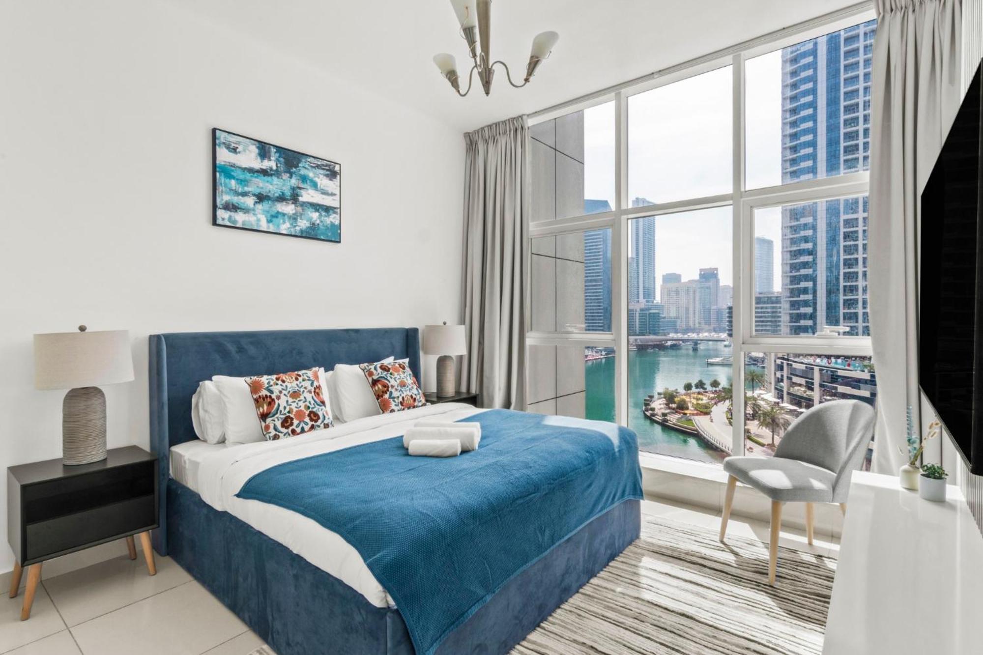 Lavish 2br With Charming Marina View Appartement *
