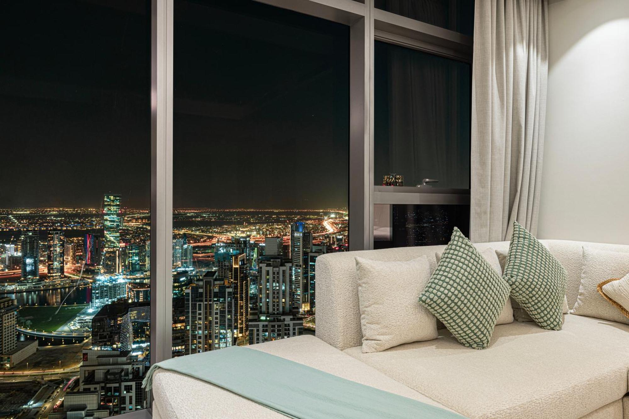 Burj View 64th Floor Infinity Pool - Corner Unit Appartement Dubaï