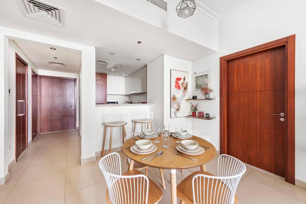 First Class 1br Beautifully Furnished Dubái