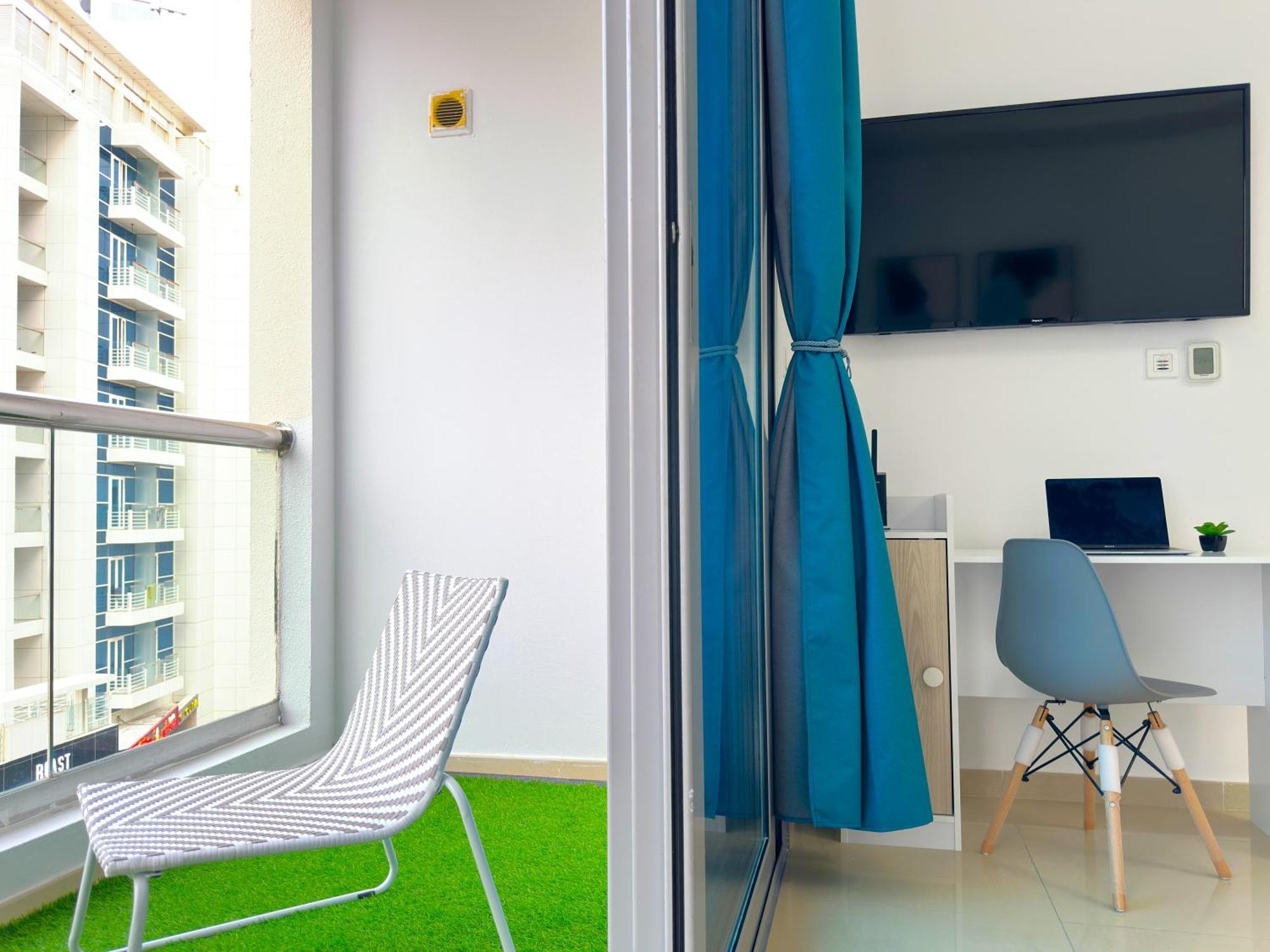 Lxury Brand New W/ Balcony And Marina View * Dubai