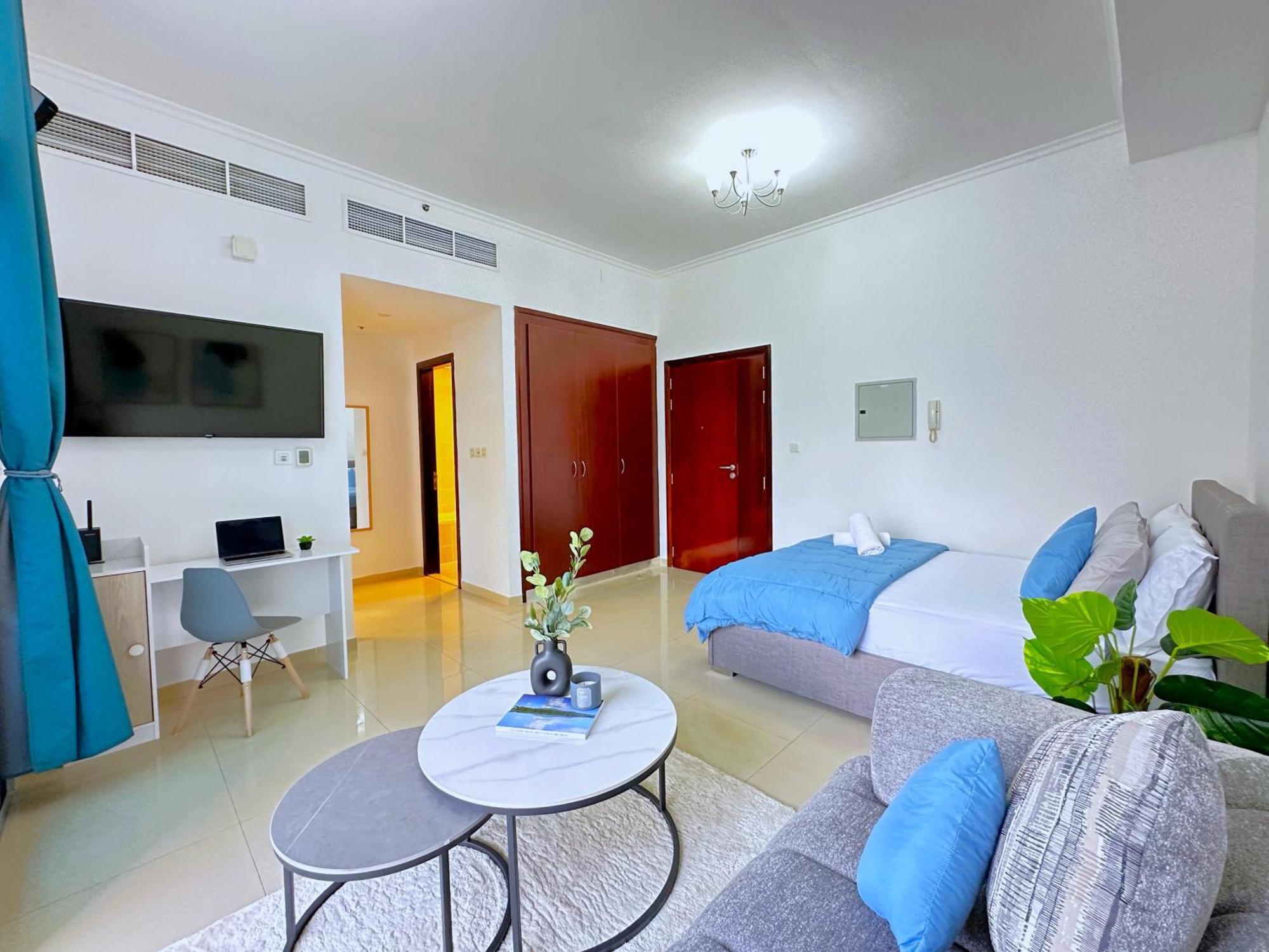 Lxury Brand New W/ Balcony And Marina View Apartament *