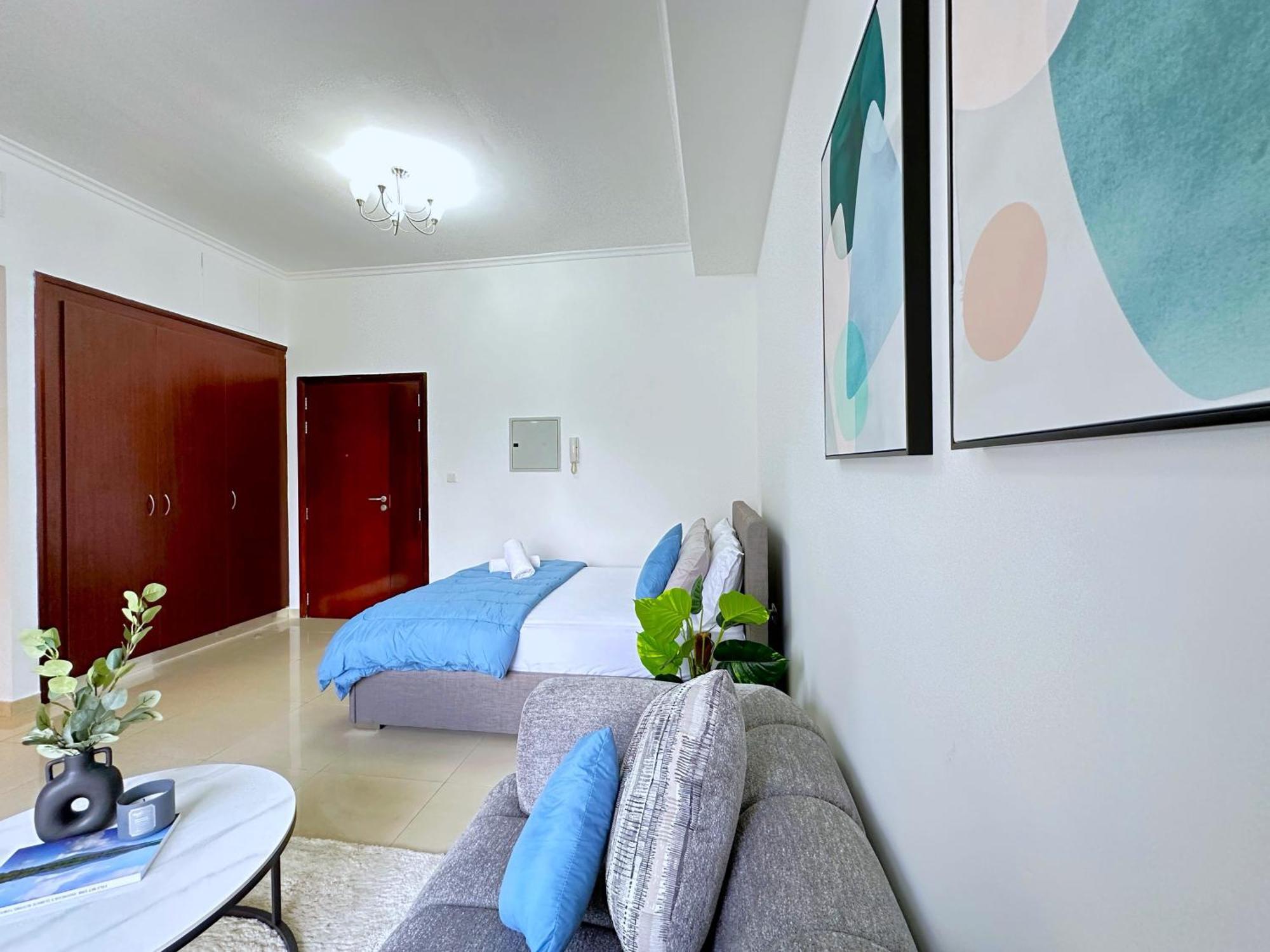 Lxury Brand New W/ Balcony And Marina View Apartament *