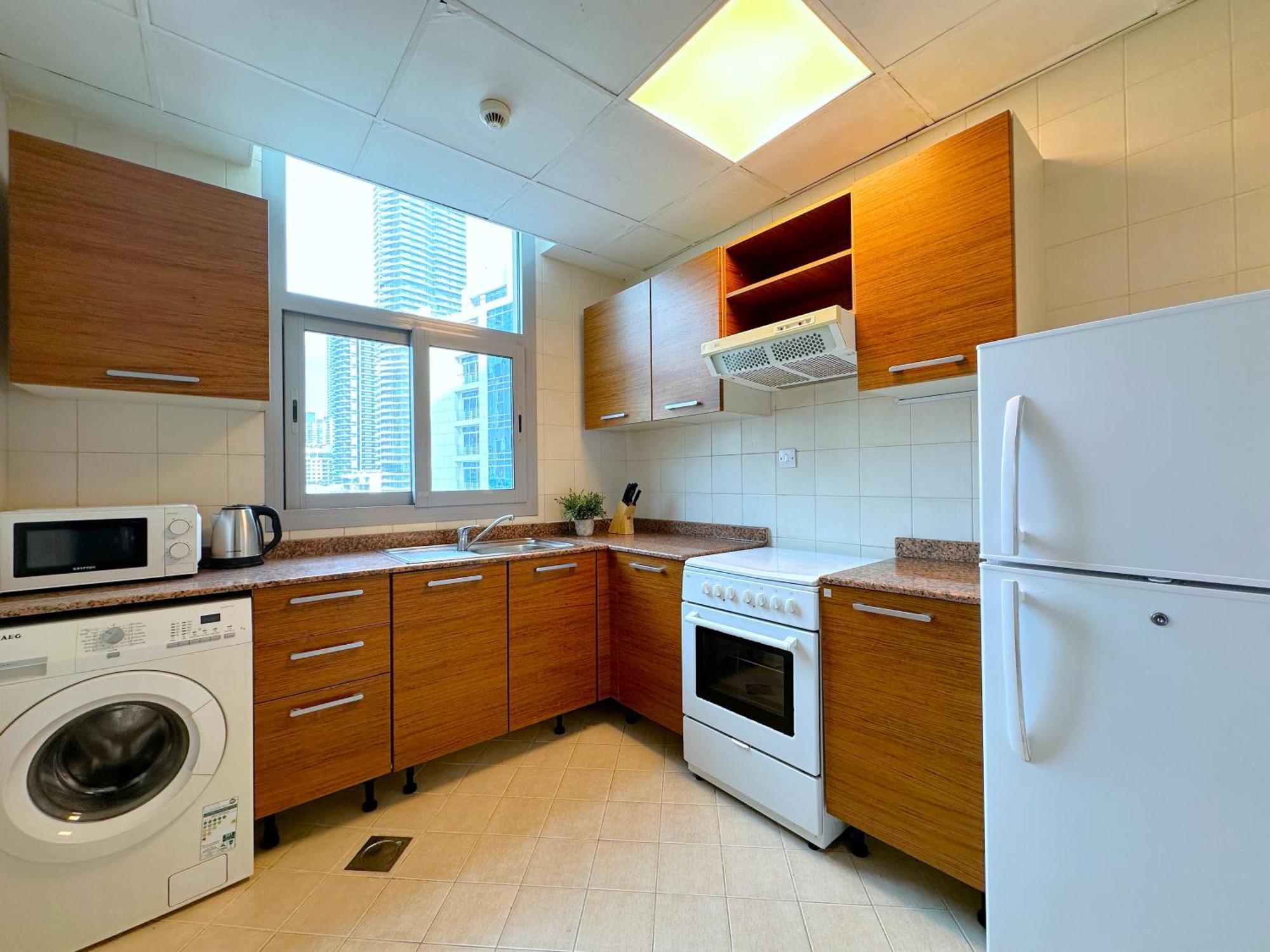Lxury Brand New W/ Balcony And Marina View Apartament *