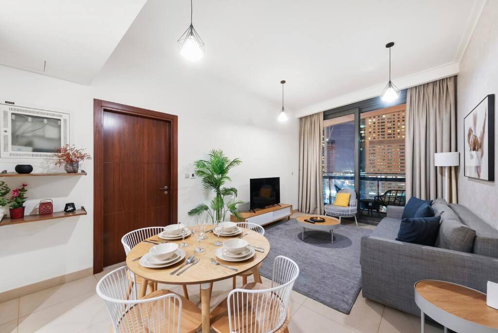 Apartamento First Class 1br Beautifully Furnished Dubái