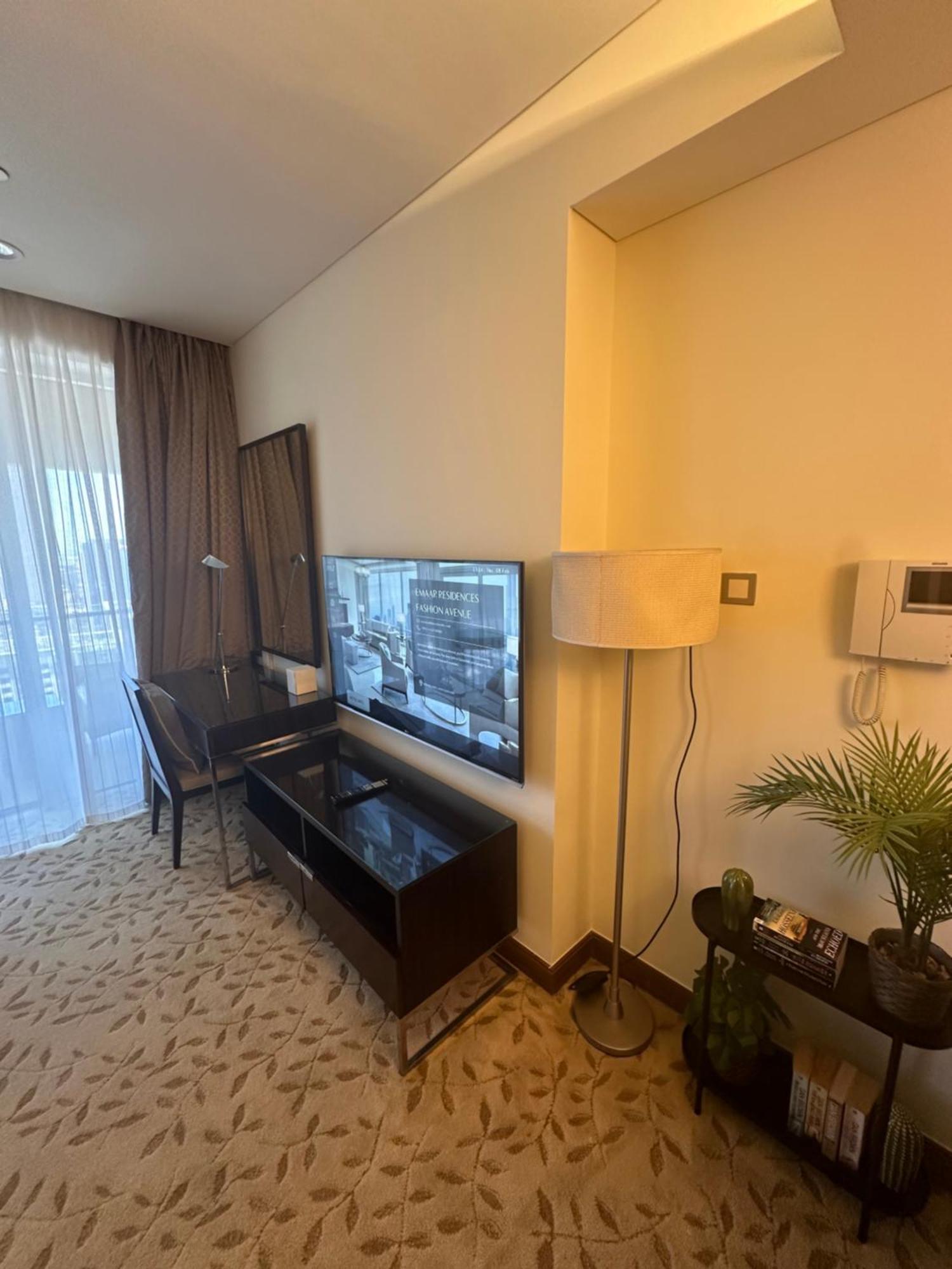 Luxurious Mall Studio With Stunning Burj Khalifa Views Appartement