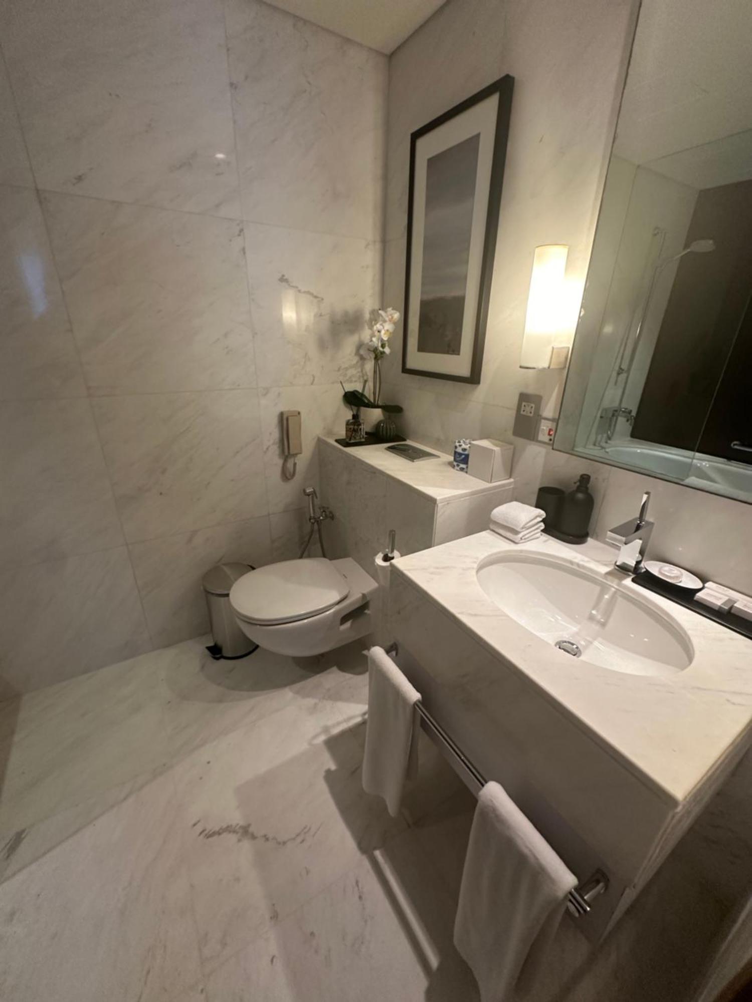 Luxurious Mall Studio With Stunning Burj Khalifa Views Appartement *