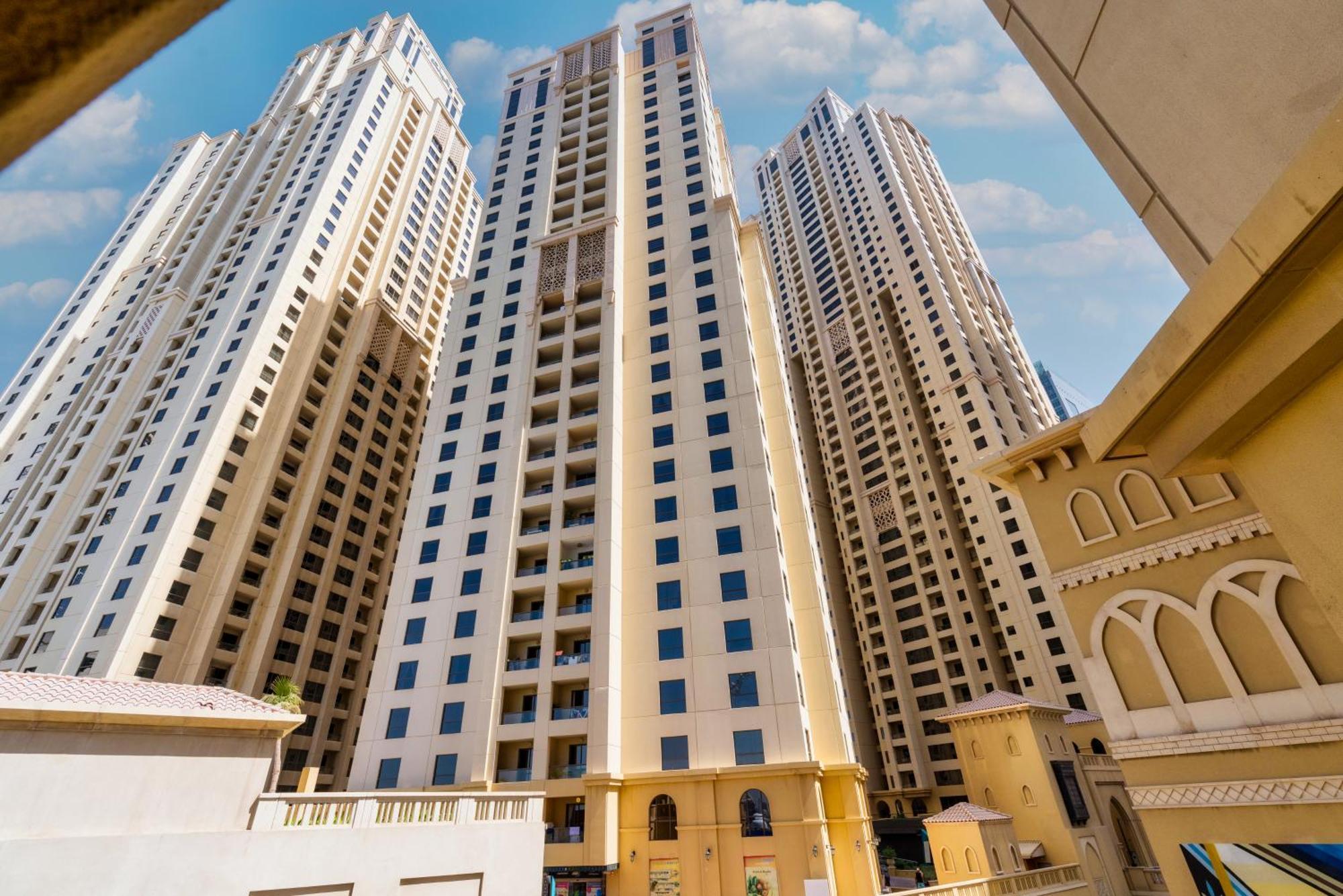 Luxurious 4 Bedroom Duplex With Terrace & Sea View Lejlighed *