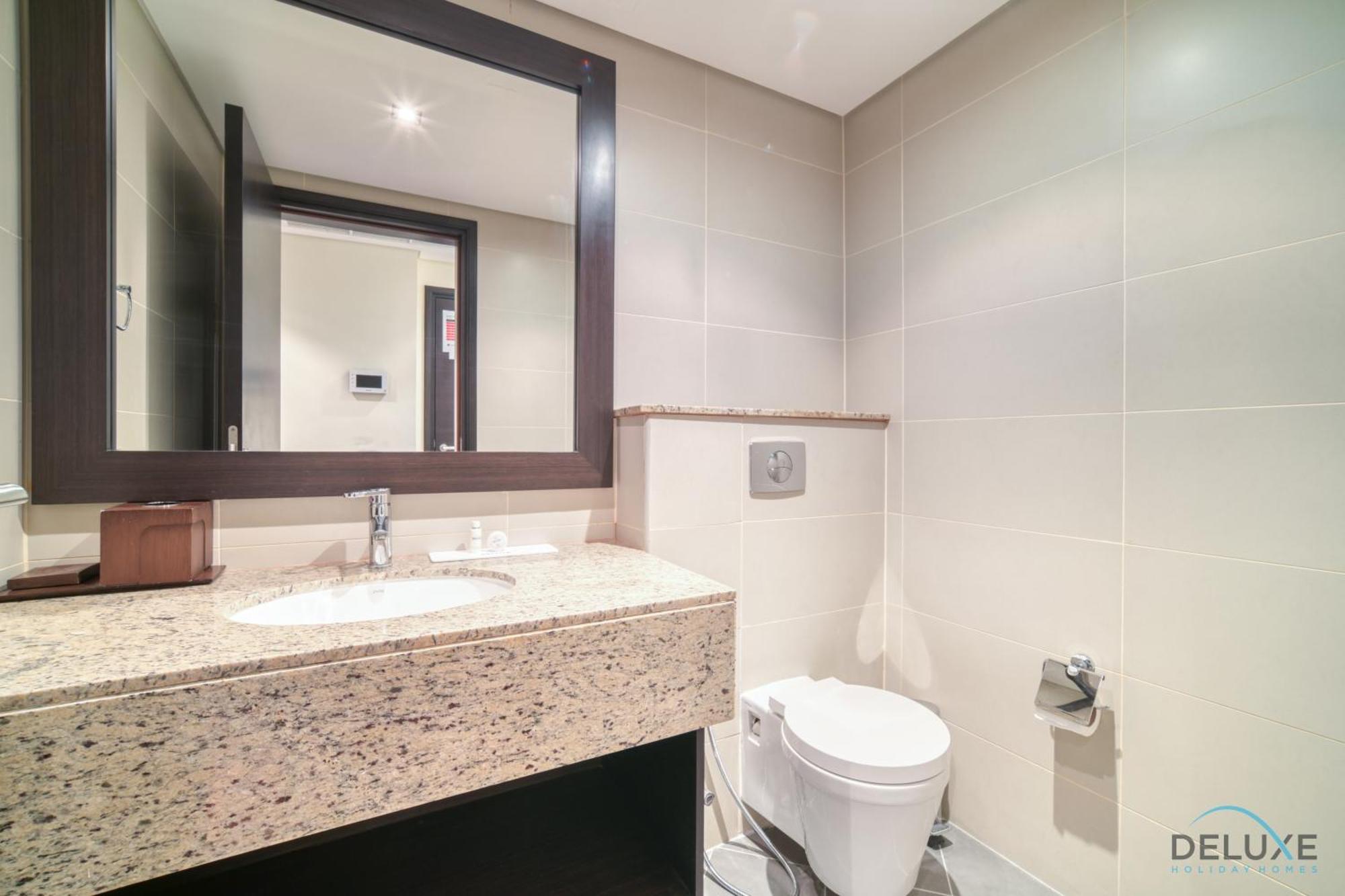 Tropical 1br At Royal Amwaj Residences North Palm Jumeirah By Deluxe Homes Dubaï