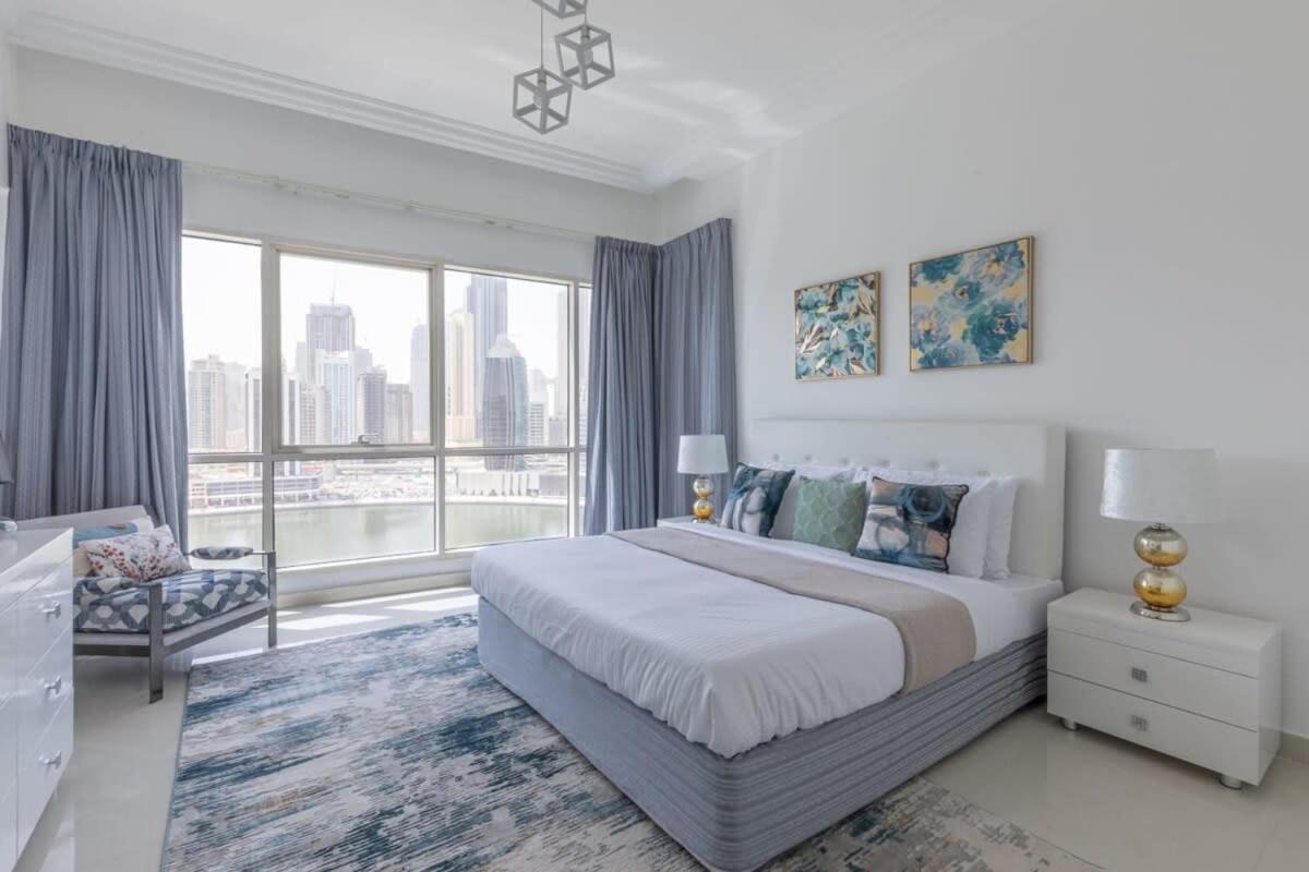 Frank Porter - Rbc Tower * Dubai