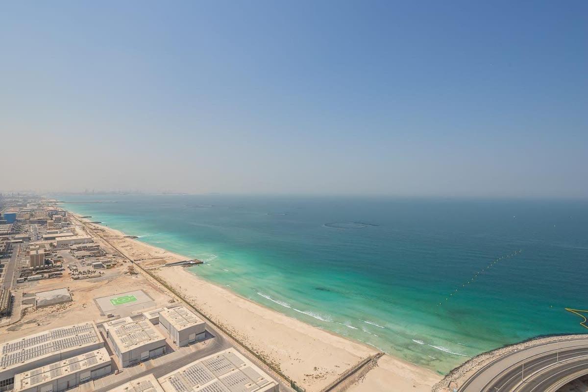 Frank Porter - 5242 Emaar Tower Apartamento *
