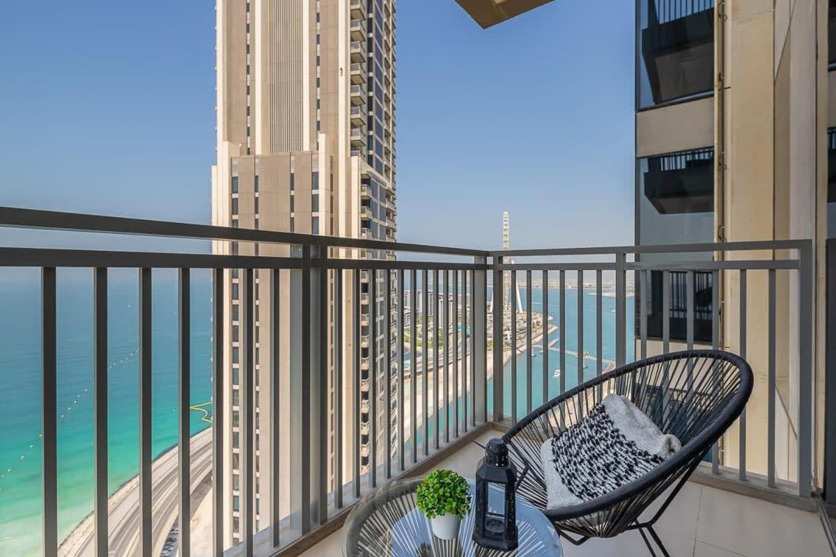 Frank Porter - 5242 Emaar Tower Apartamento