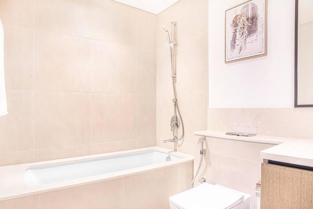 Comfy 2br In Downtown. Appartement Dubaï