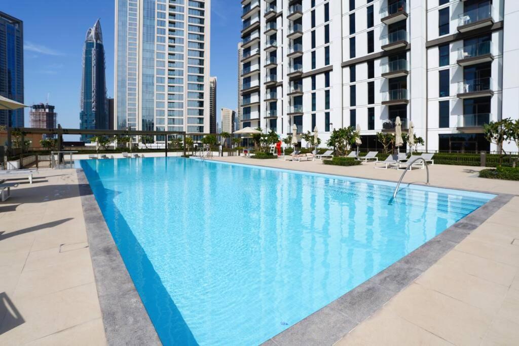 Comfy 2br In Downtown. Dubaï