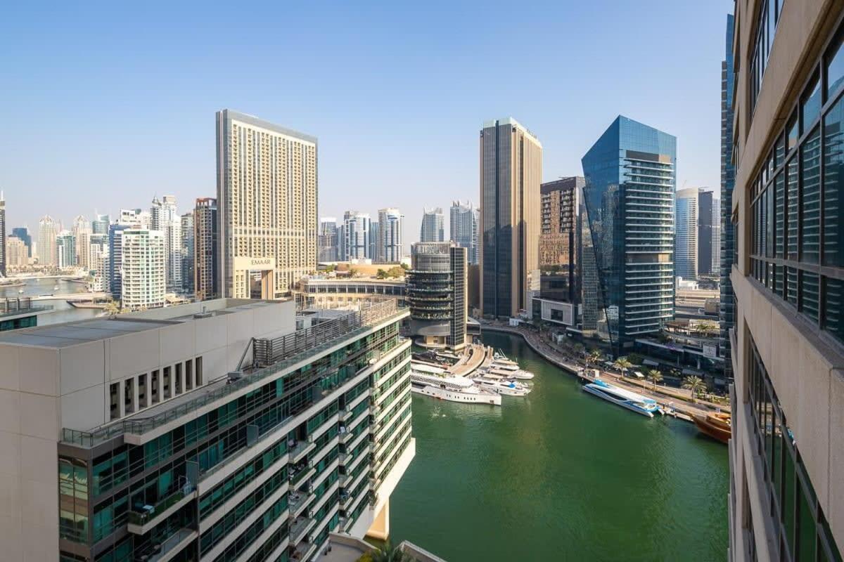 Frank Porter - Marina Quays West Tower Appartement