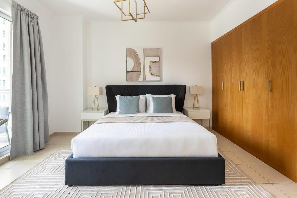 Frank Porter - The Residences Tower 3 Apartemen Dubai