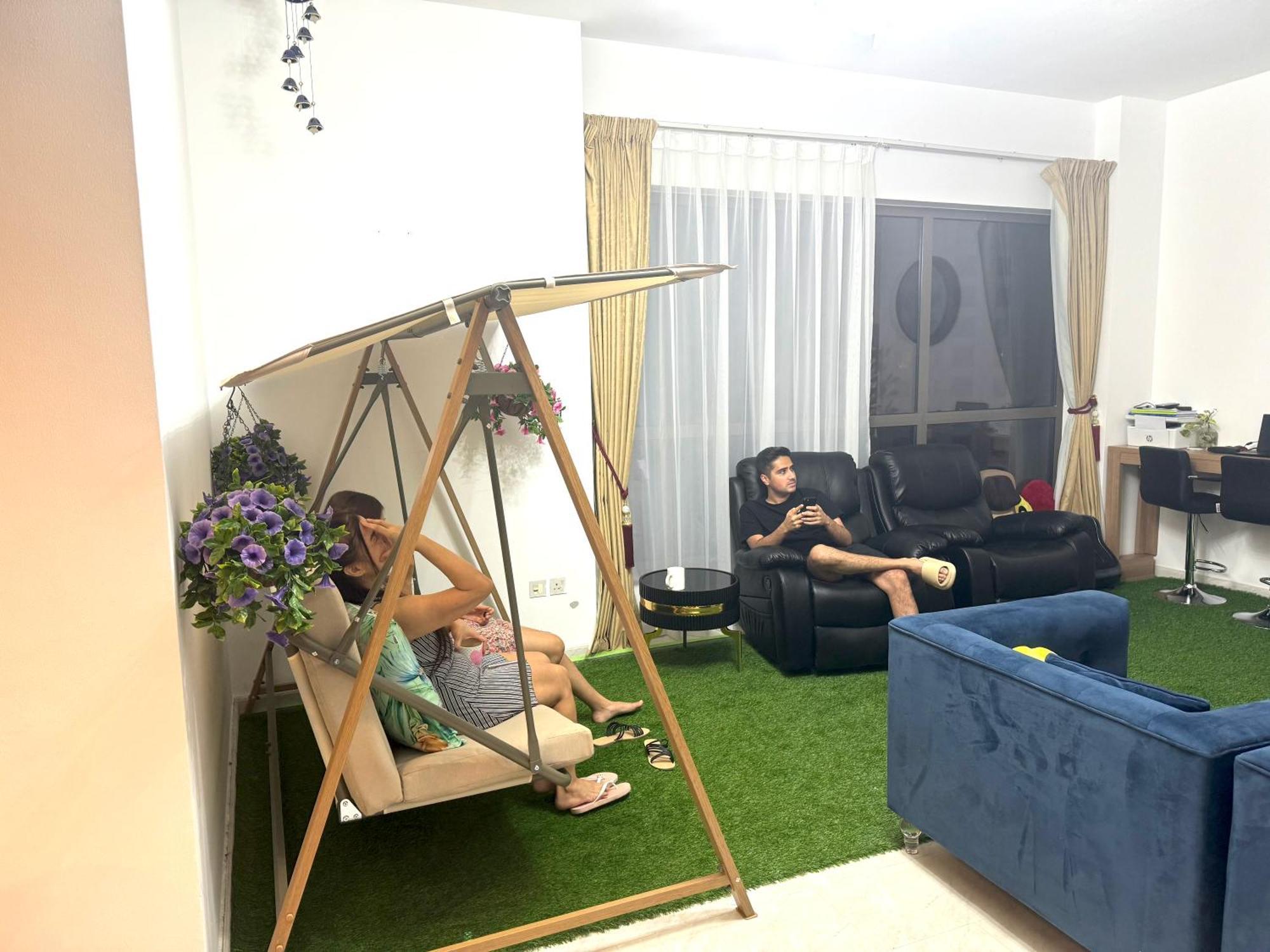 Hostal Royal Beach Residences *