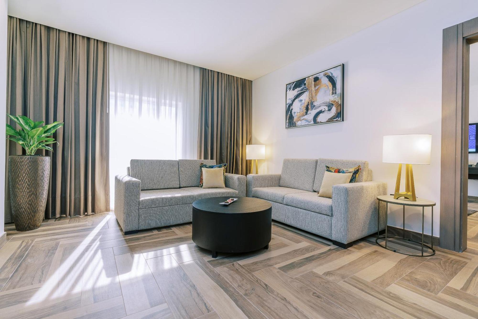 Hotell Khalidia Palace By Mourouj Gloria Dubai