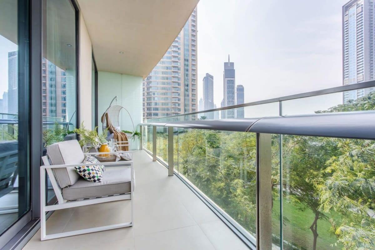 Frank Porter - Burj Vista Tower 2