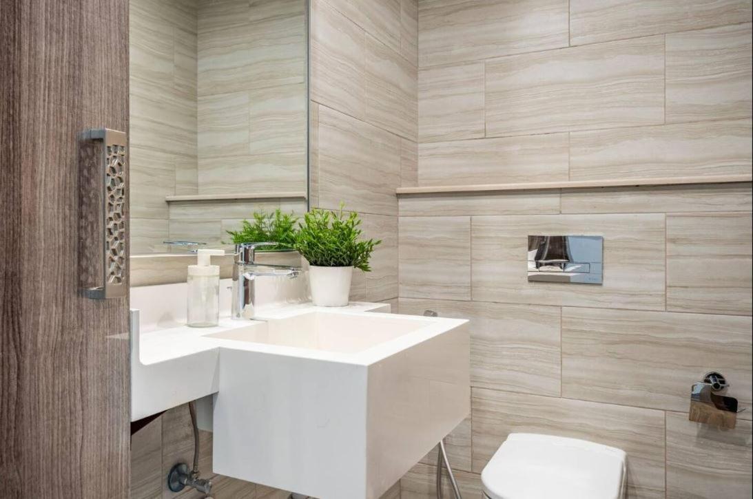 One Bed Mbl Jlt Appartamento
