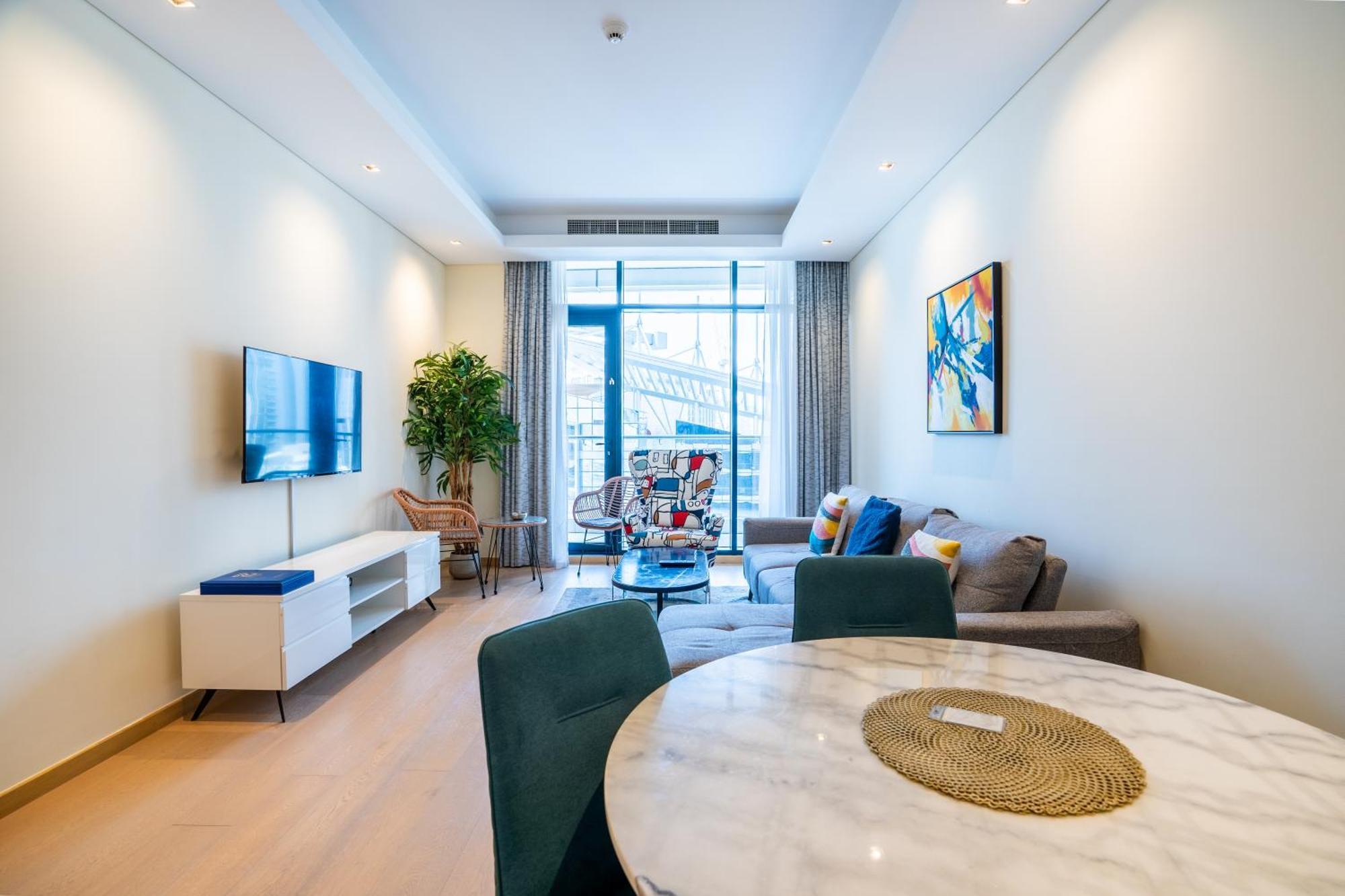 Apartamento Rh- Modern Comfort, Bright 1br Near Mall, Views