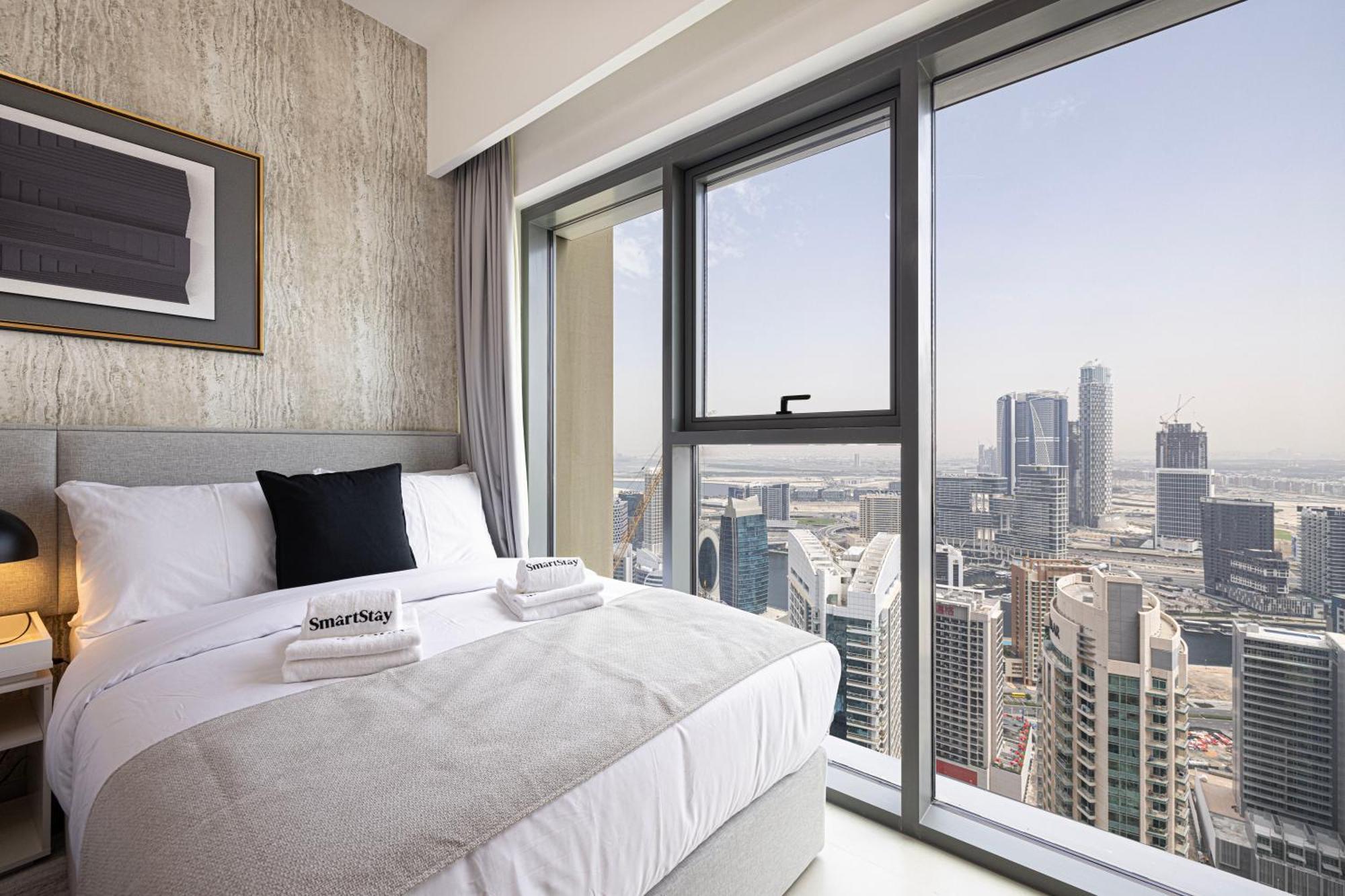 Smartstay At Burj Royale - Unique Downtown Views - Brand New Luxury Dubaï