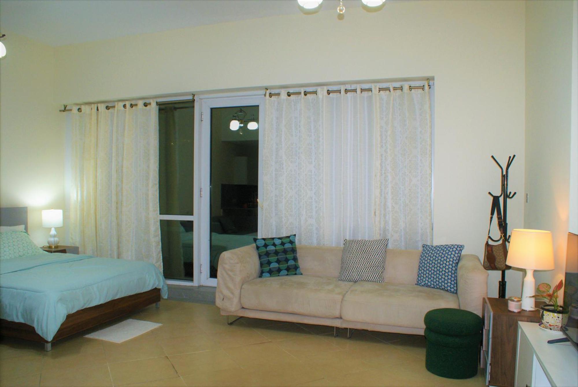 Apartamento - Cozy, Very Accessible And So Near To Train Station Dubái