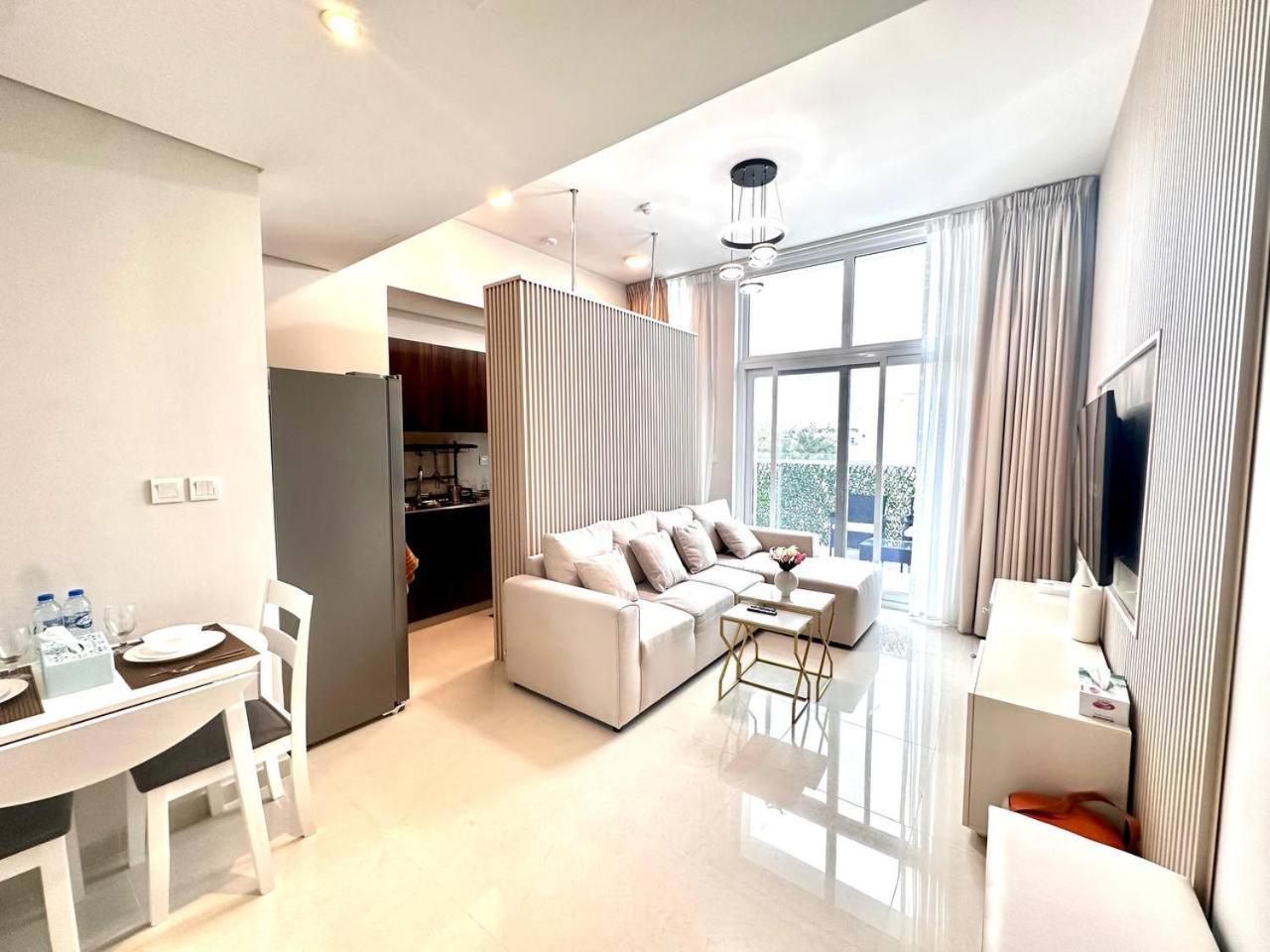 Amazing 1bedroom Maid In Avencia At Damac Hills 2 * Dubái