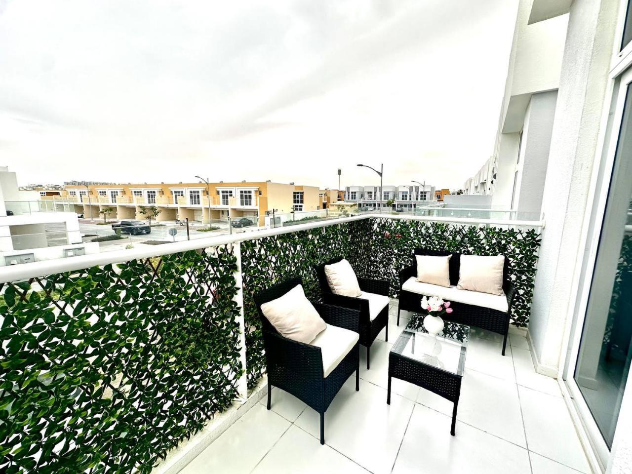 Apartamento Amazing 1bedroom Maid In Avencia At Damac Hills 2 *