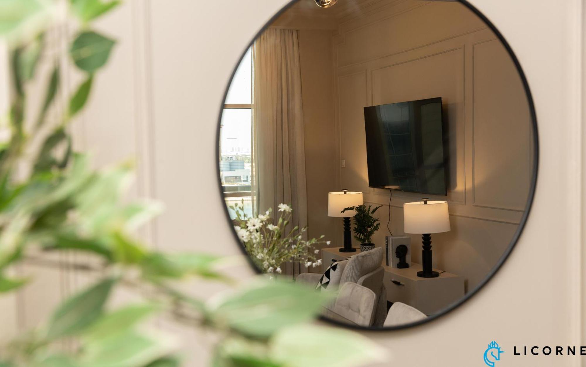 Prime Spacious 2 Bedroom Apt, Burj Khalifa & Canal View - Scala Tower Apartamento *