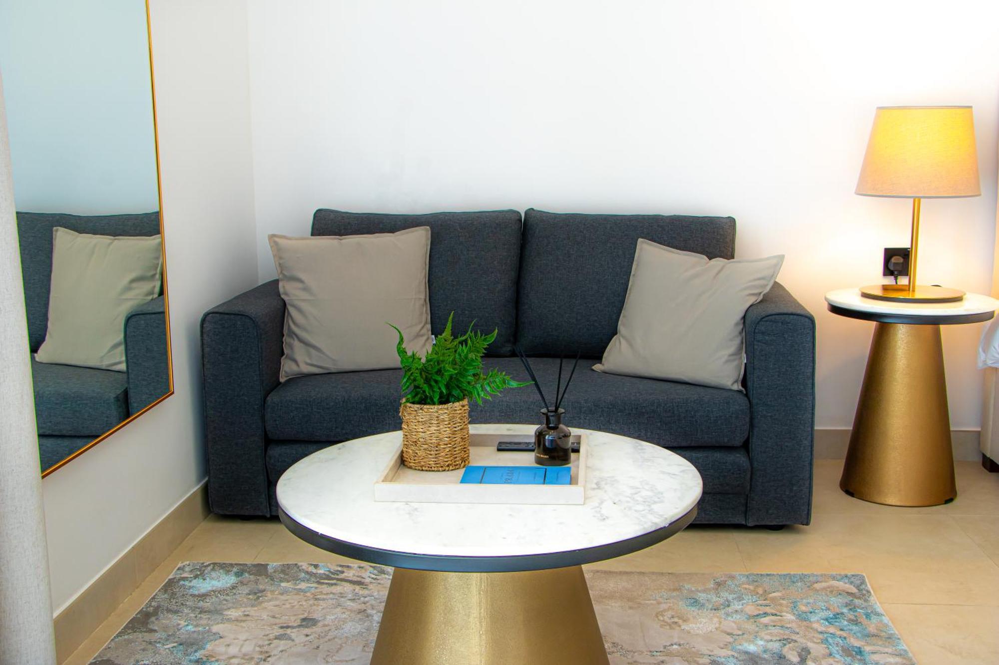 Apartamento Skyline Retreat With Burj Khalifa View Dubái