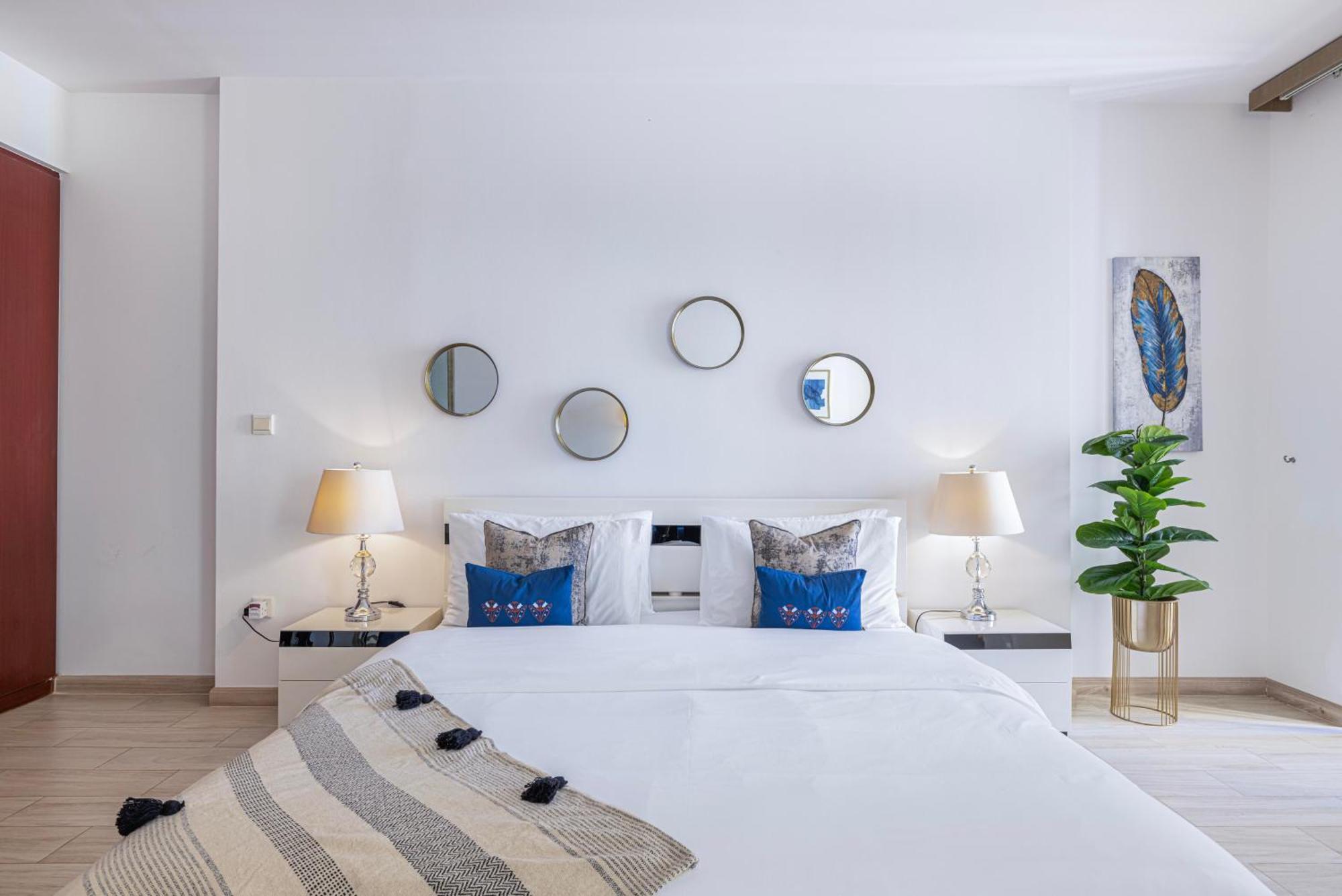 Sound Of The Waves In Jbr By Lagom Apartamento *