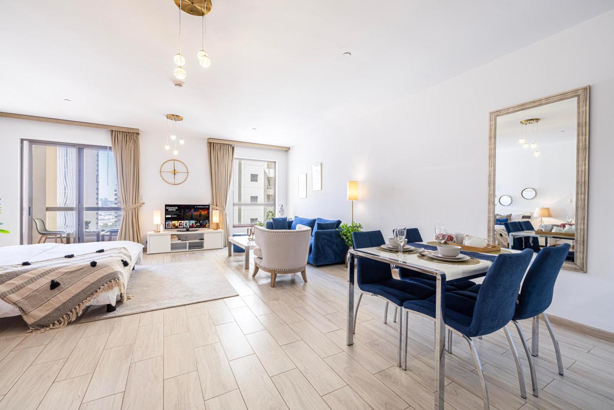 Sound Of The Waves In Jbr By Lagom Apartamento