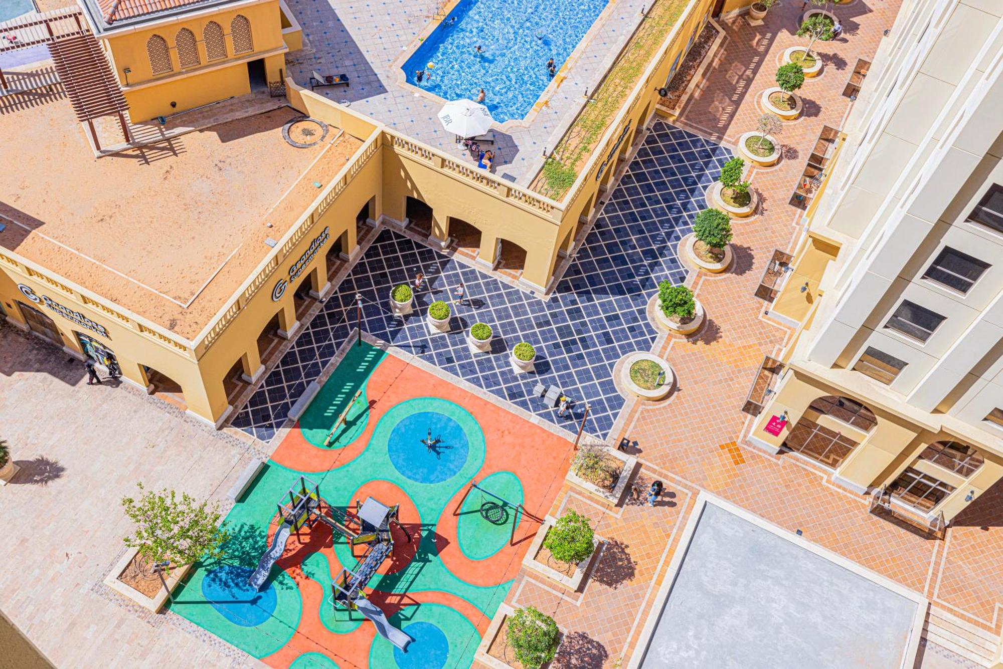 Sound Of The Waves In Jbr By Lagom Apartamento