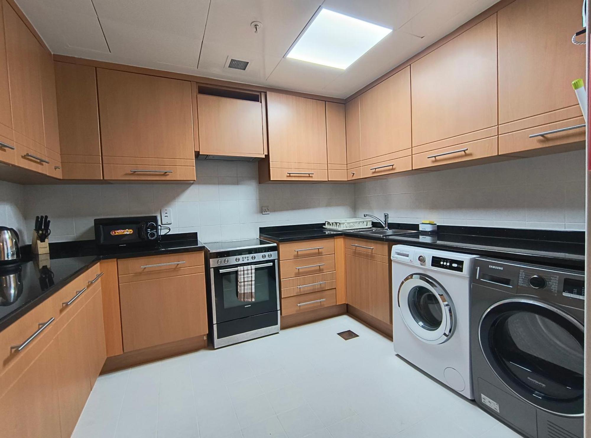 Trinity Homes - Sheikh Zayed Road Near To Financial Center Metro Station Appartement