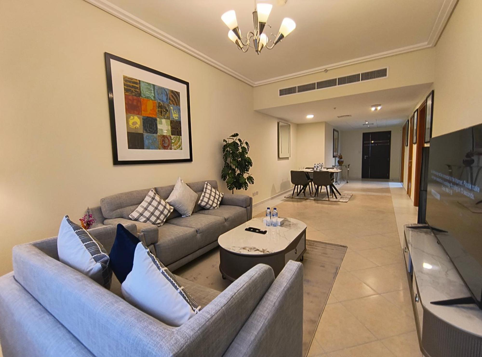 Trinity Homes - Sheikh Zayed Road Near To Financial Center Metro Station Appartement