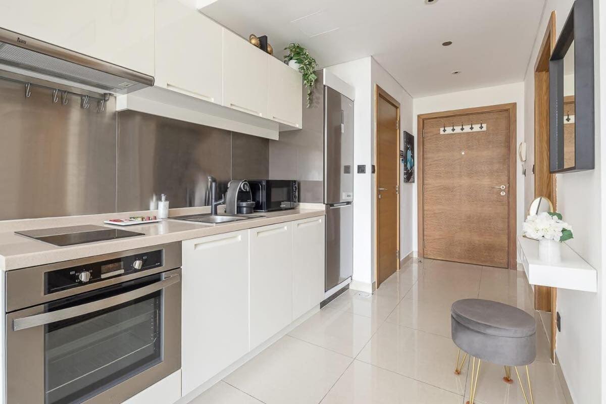 Frank Porter - Claren Tower Apartament *