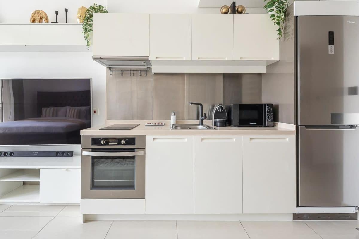 Frank Porter - Claren Tower Apartament Dubai