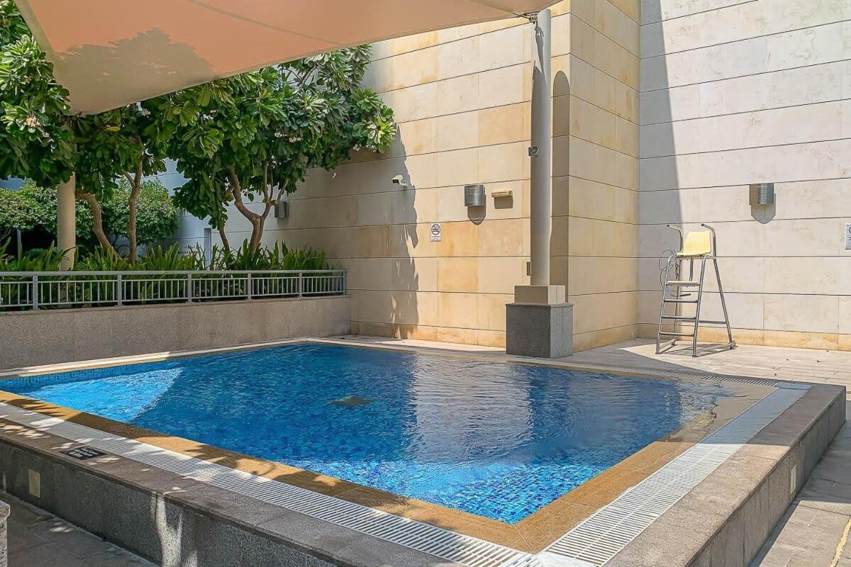 Frank Porter - Claren Tower Apartament Dubai