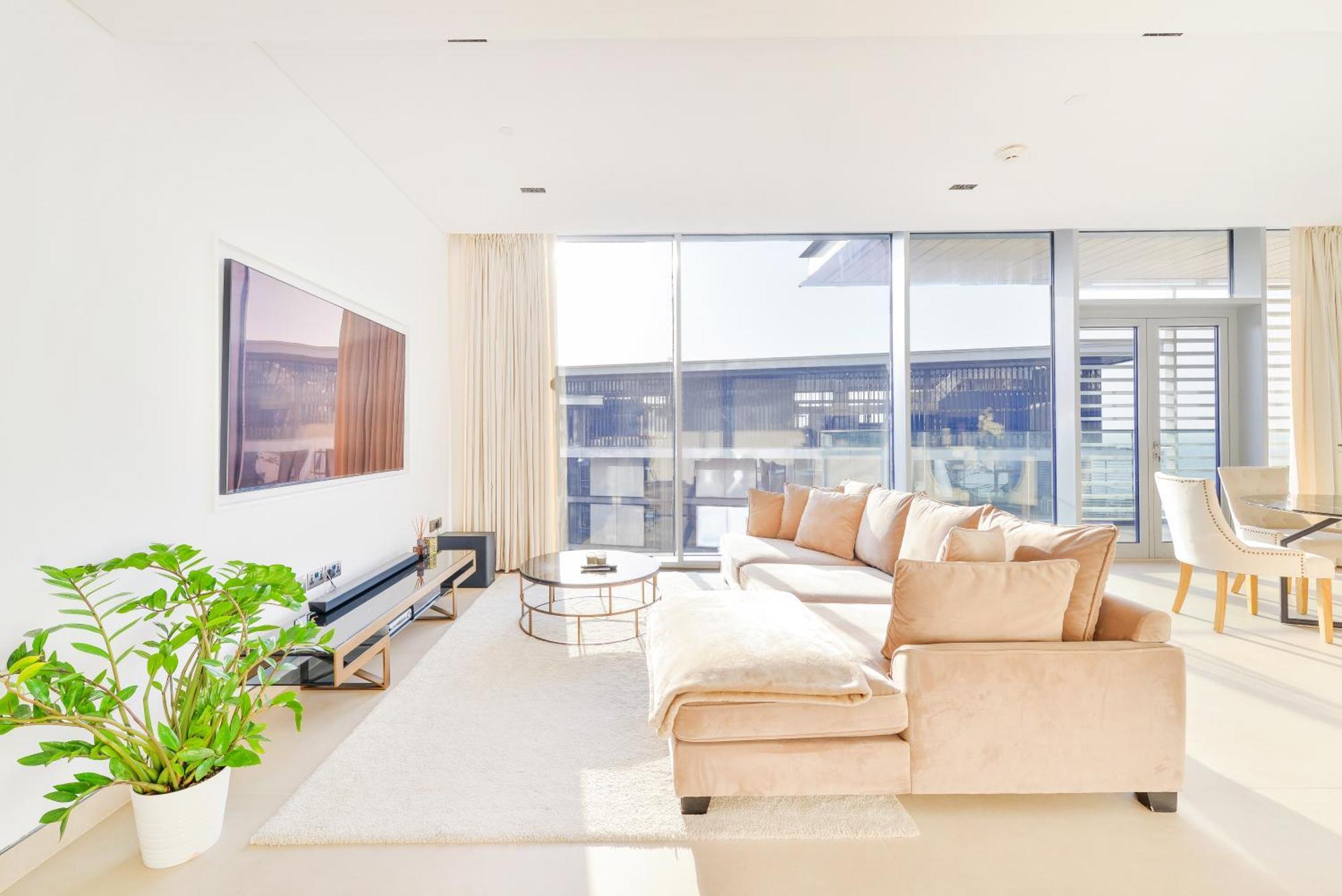 Apartemen Premium 2+ 1 Bedroom In The Heart Of Bluewaters Island