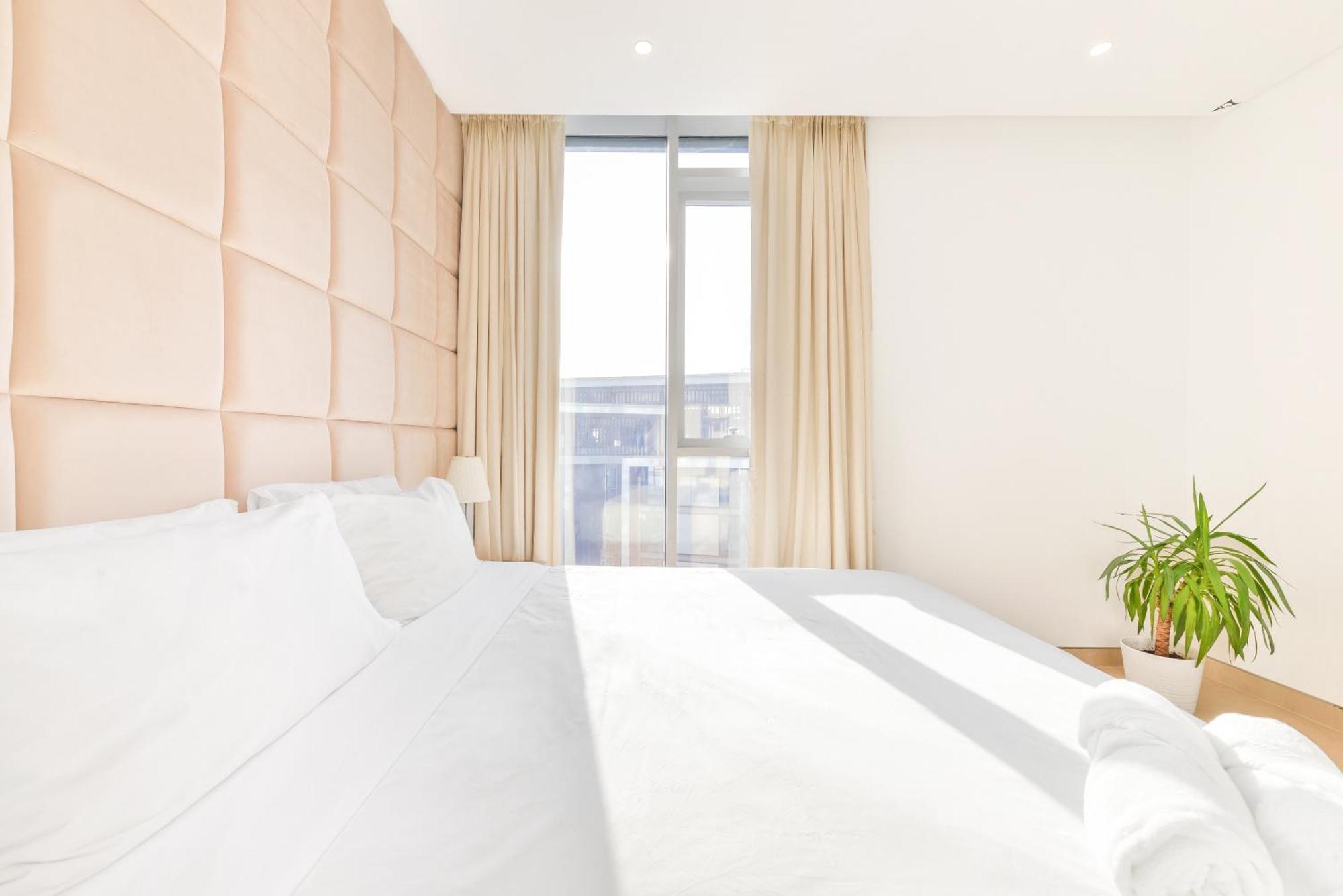 Apartemen Premium 2+ 1 Bedroom In The Heart Of Bluewaters Island