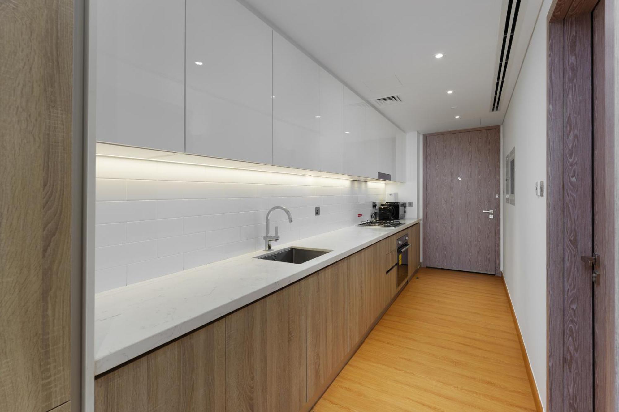 Luxury Living By The Marina In Liv Dubaï