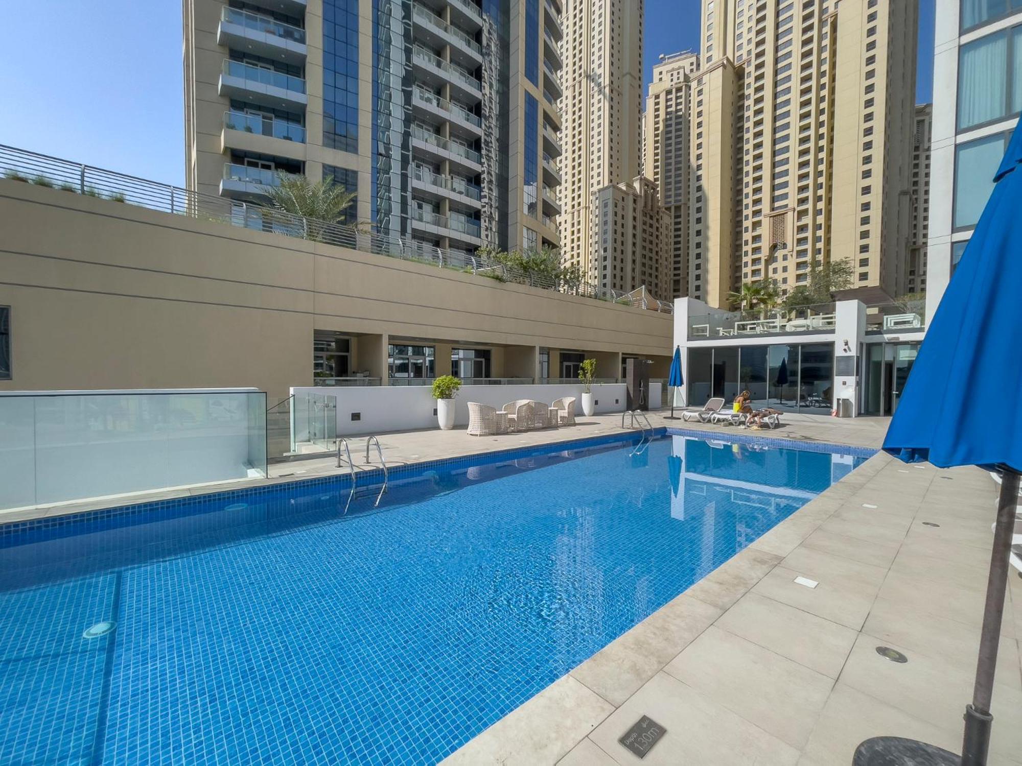 Luxury Living By The Marina In Liv Dubaï