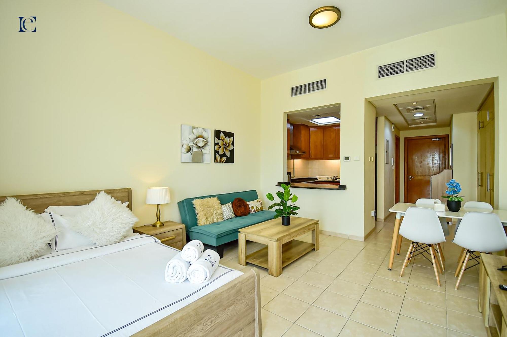 Luxury Escapes - Tranquil Retreat - Apts Near Metro And Mall - Discovery Gardens - Shar & Mcl Appartement