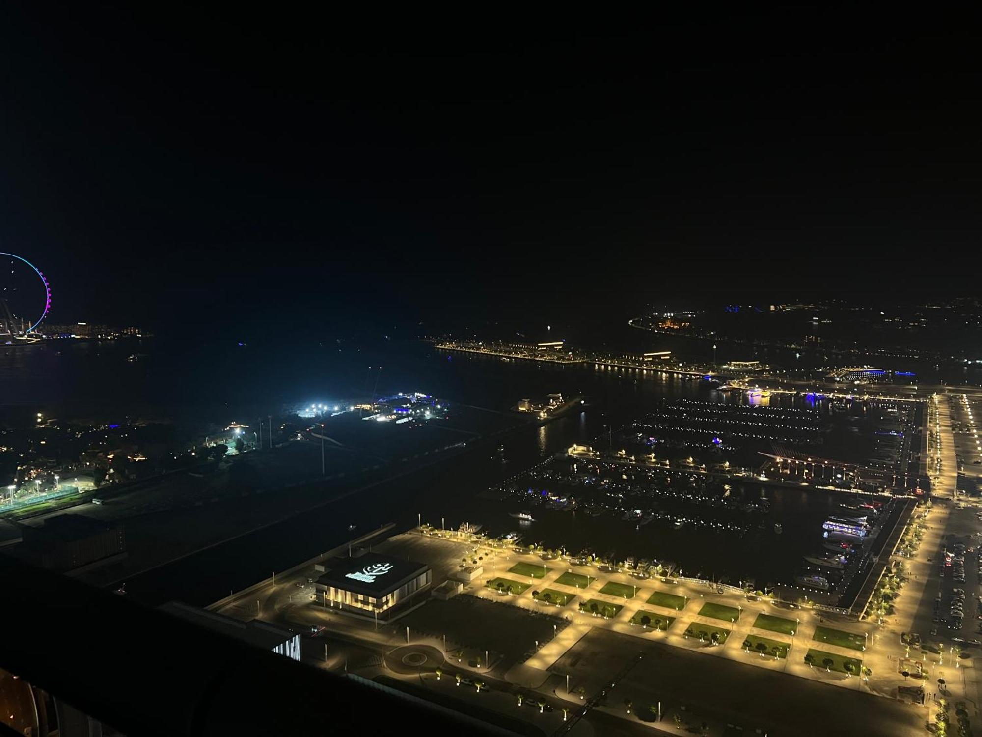 Apartament Spectacular 2 Bedroom Marina Sea Views